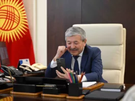 Адылбек Касымалиев поздравил альпинистку Асель Байбагышеву с успешным покорением  Эвереста