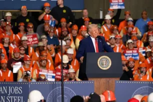 Трамп заявил, что США удвоят пошлины на импорт стали и алюминия до 50%