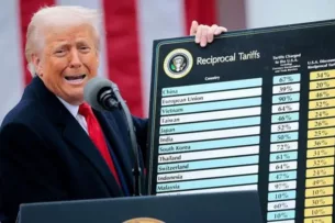 ЕС призывает к «уважению» после того, как Трамп пригрозил 50-процентными пошлинами