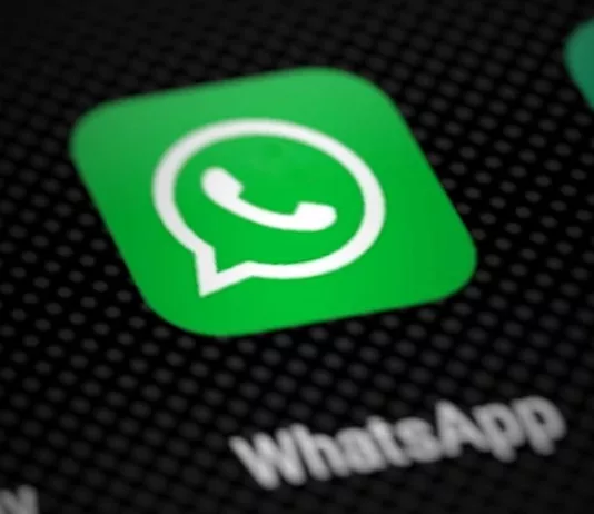 WhatsApp добавил нейросеть Perplexity для генерации изображений и ответов на запросы
