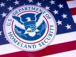 Министерство внутренней безопасности США готово платить 1000 долларов нелегальным мигрантам за добровольный выезд из страны