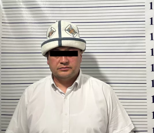 За незаконную регистрацию автомашин задержан специалист Кара-Кульского сектора Госагентство по регистрации транспорта