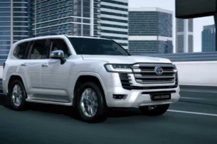 Из Кыргызстана в Россию чаще ввозят Toyota Land Cruiser 300