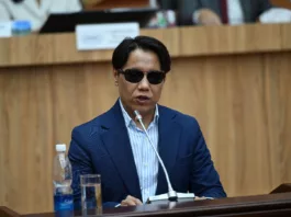 Дастан Бекешев предложил отменить принудительную эвакуацию автомобилей