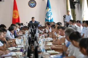 Мэр Бишкека уволил ряд начальников МТУ