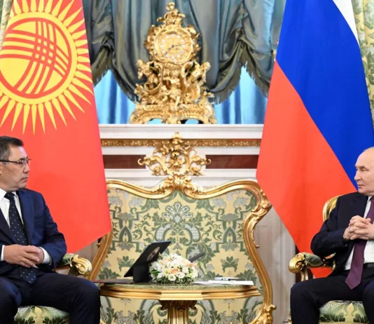 Садыр Жапаров провел переговоры с  Владимиром Путиным в Москве