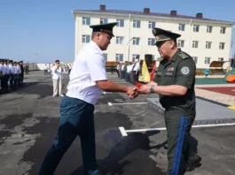 В селе Тамчы для пограничников Кыргызстана построили два многоквартирных служебных дома. Ключи от квартир получила 51 семья