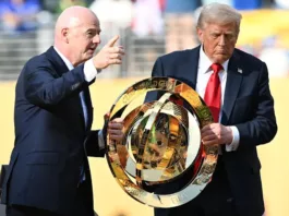 Дональд Трамп забрал себе кубок Клубного чемпионата мира, отдав «Челси» его копию