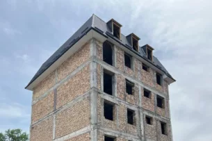 Прокуратура выявила факты незаконной выдачи разрешений на строительство в г. Джалал-Абад