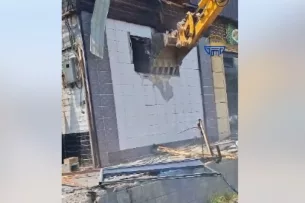 В Базар-Коргоне сносят объекты, построенные в водоохранной зоне