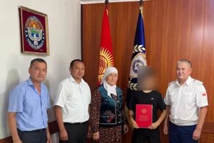 В Ала-Буке детям, оставшимся без попечения родителей, предоставлены земельные участки под строительство жилья