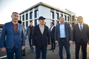 Садыр Жапаров осмотрел автовокзал в Балыкчы после капитальной реконструкции