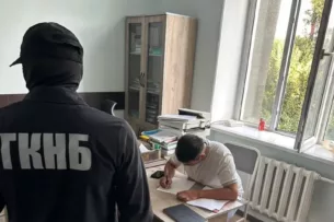 ГКНБ Кыргызстана задержал двух адвокатов за вымогательство