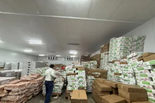 В Кыргызстане продавали ввезенные просроченные птицепродукты под видом свежих отечественных. ГКНБ обыскал склады ОсОО «Евразийская птицефабрика»