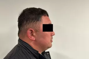 В Дубае вымогал деньги у кыргызстанца в доход «общака»: ГКНБ задержал заочно обвиненного в вымогательстве