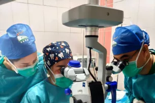 Китайские офтальмологи провели 317 бесплатных операций в Ошской межобластной объединённой клинической больнице Китайские офтальмологи провели 317 бесплатных операций в Ошской межобластной объединённой клинической больнице