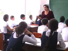 В Таджикистане учителей полностью освободят от военной службы