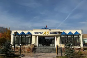 В Нарыне государству вернули здание городской библиотеки В Нарыне государству вернули здание городской библиотеки