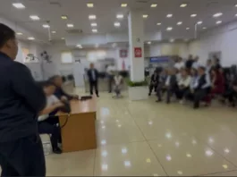 За незаконный сбор денег задержаны работник Первомайского ЦОН и двое посредников