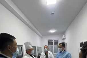 Глава Минздрава КР проверил работу ряда больниц Бишкека, куда чаще всего обращаются родители с детьми с ОРВИ и гриппом Глава Минздрава КР проверил работу ряда больниц Бишкека, куда чаще всего обращаются родители с детьми с ОРВИ и гриппом