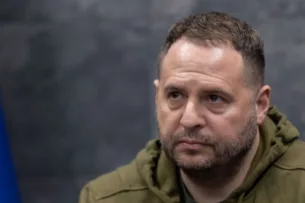 Кризис в офисе Зеленского: отставка Ермака после антикоррупционного обыска