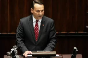 Польша вызвала израильского посла