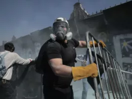 В Мексике «бунт зумеров»: Тысячи людей протестуют против правительства, в результате столкновений пострадали 120 человек