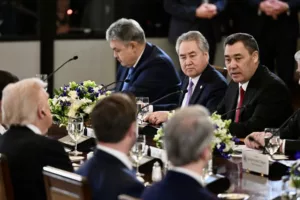 Садыр Жапаров 1