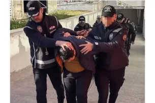 В Стамбуле задержаны подозреваемые в шпионаже в пользу ОАЭ В Стамбуле задержаны подозреваемые в шпионаже в пользу ОАЭ