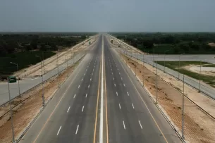 CPEC 2.0 сталкивается с экономическими и политическими вызовами CPEC 2.0 сталкивается с экономическими и политическими вызовами