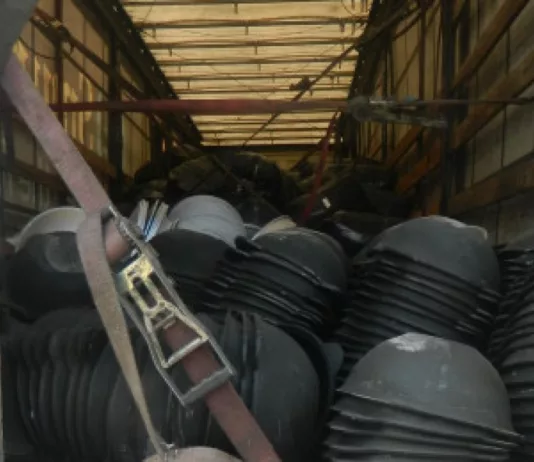 Российские таможенники пресекли ввоз почти 3 тыс. чугунных казанов из Кыргызстана