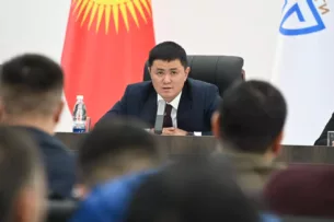 Глава Минстроя Кыргызстана встретился с руководителями стройкомпаний. О чем говорили?