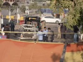 В результате теракта в Исламабаде погибли 12 человек, заявил министр внутренних дел Пакистана