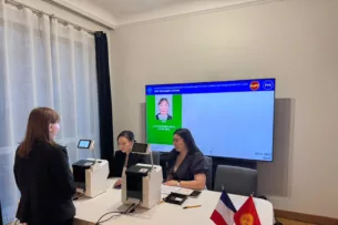 МИД Кыргызстана: Завершила работу первая избирательная точка голосования за рубежом