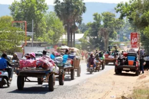 Бои между Таиландом и Камбоджей распространяются вдоль границы, число погибших растёт Бои между Таиландом и Камбоджей распространяются вдоль границы, число погибших растёт