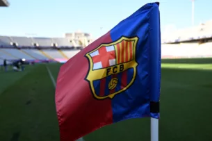 СМИ: Наследный принц Саудовской Аравии хочет купить ФК «Барселона» за 10 млрд евро СМИ: Наследный принц Саудовской Аравии хочет купить ФК «Барселона» за 10 млрд евро