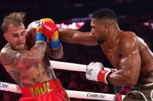 Энтони Джошуа и Джейк Пол отстранены от бокса после поединка в Майами