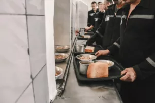 Прокуратура выявила нарушения в госзакупках ГСИН Кыргызстана