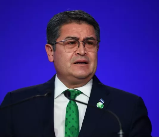 Гондурас выдал ордер на арест экс-президента Эрнандеса, недавно помилованного Трампом