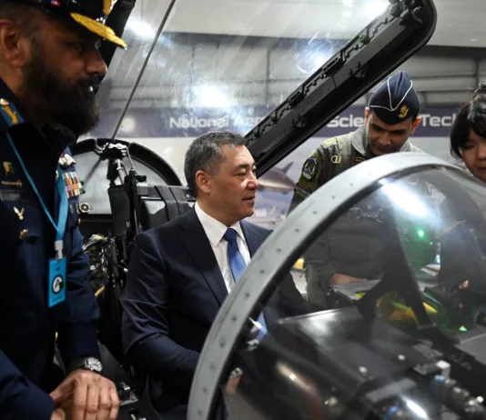 Садыр Жапаров посетил Национальный парк аэрокосмической науки и технологий в Исламабаде