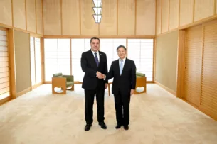 Садыр Жапаров встретился с Императором Японии Нарухито