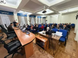 И.о. главы Минздрава КР провёл рабочую встречу с представителями частного сектора здравоохранения