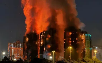 Число погибших при пожаре в Гонконге выросло до 146, пропавшими без вести остаются более 40 человек