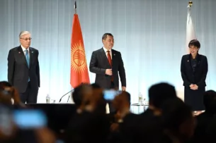 Садыр Жапаров принял участие в церемонии объявления двусторонних документов в рамках бизнес-форума Диалога «Центральная Азия + Япония»