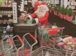 В Канаде банда в костюмах Санта-Клаусов и эльфов ограбила супермаркет. Преступники раздали продукты бедным