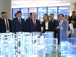 Визит главы кабинета министров Кыргызстана Адылбека Касымалиева в здание Rox Center