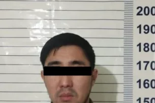 В городе Шопоков задержали водителя за хулиганство. Выяснилось, что ранее он скрылся с места ДТП после наезда на школьниц