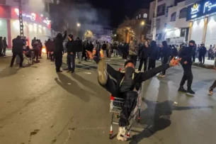 В Иране массовые протесты, интернет не работает, аятолла Хаменеи заявил, что уступок не будет В Иране массовые протесты, интернет не работает, аятолла Хаменеи заявил, что уступок не будет