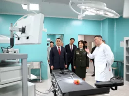 Садыр Жапаров открыл здание Военно-медицинской службы ГКНБ