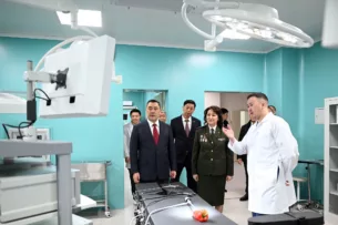 Садыр Жапаров открыл здание Военно-медицинской службы ГКНБ Садыр Жапаров открыл здание Военно-медицинской службы ГКНБ